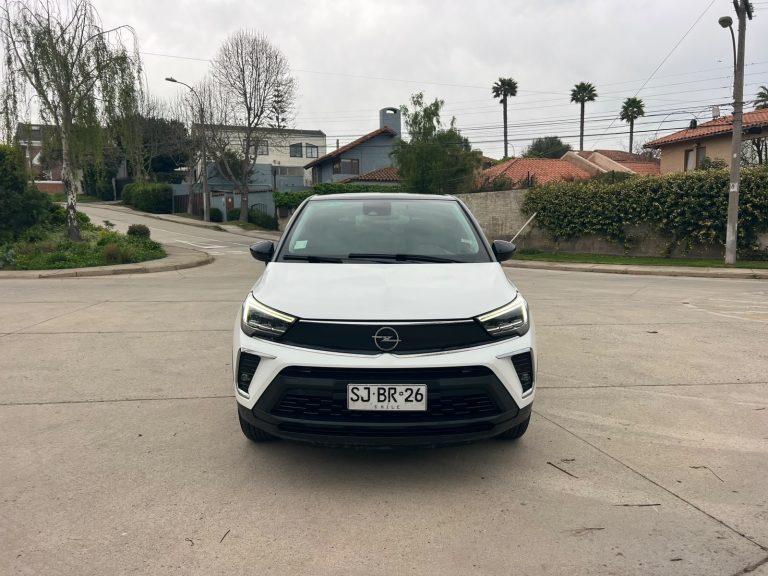 Opel Crossland — foto 3 de 21