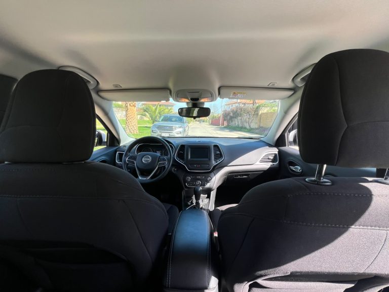 Jeep Cherokee — foto 8 de 17