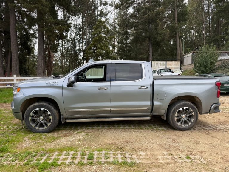 Chevrolet Silverado — foto 6 de 17
