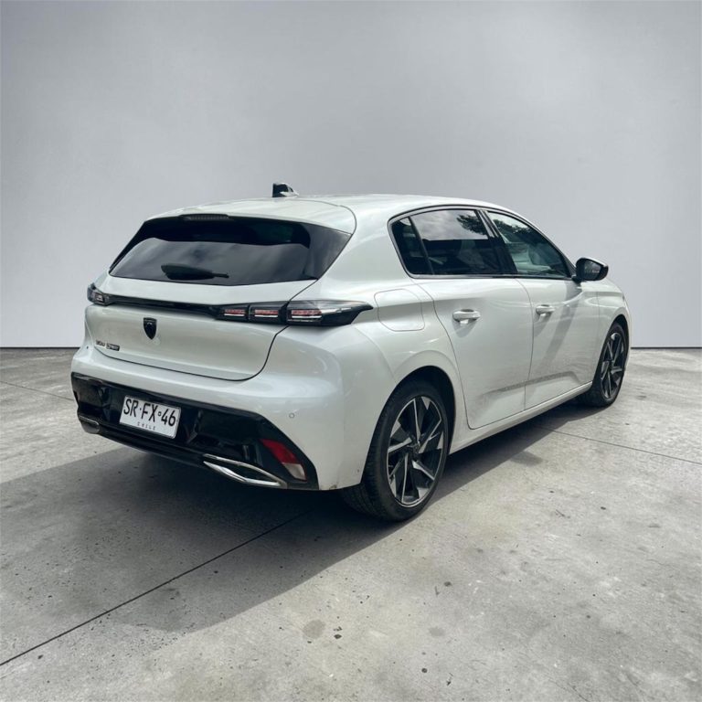 Peugeot 308 — foto 4 de 15