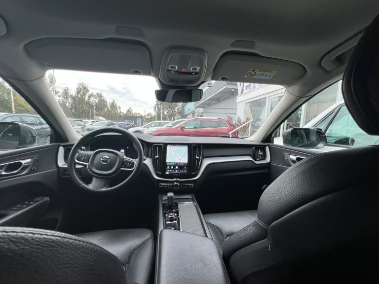 Volvo Xc60 B5 — foto 9 de 21