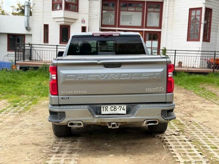Chevrolet Silverado — foto 7 de 17