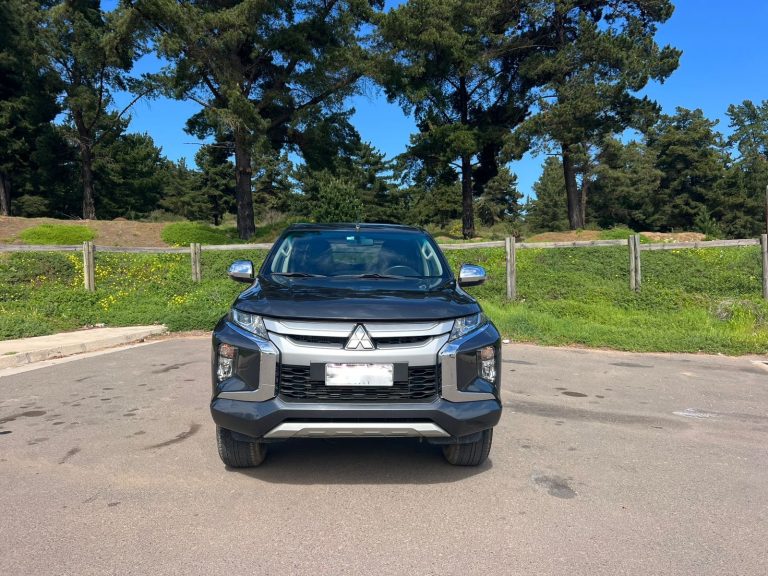 Mitsubishi L200 Dakar — foto 3 de 21