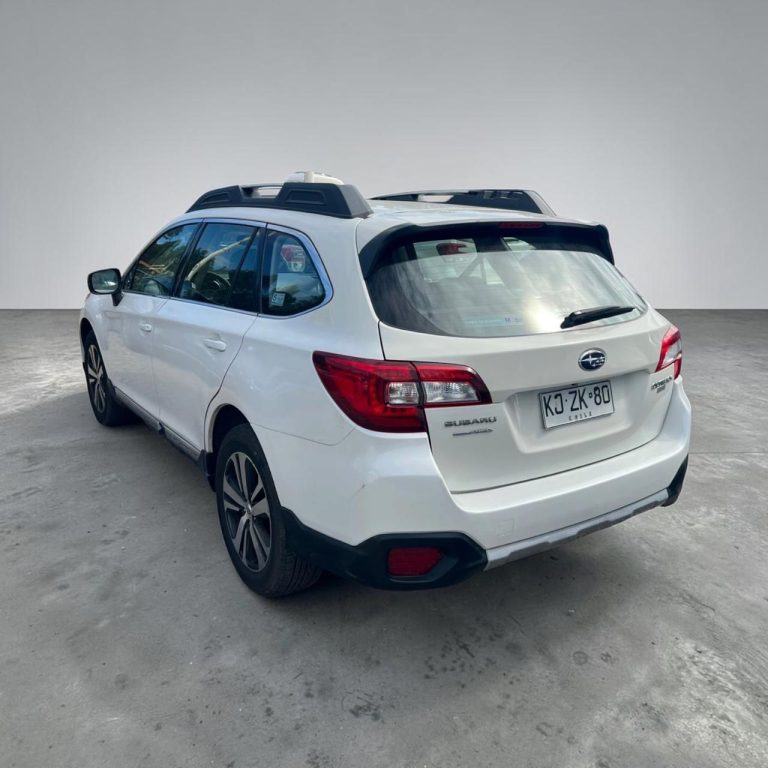 Subaru Outback — foto 8 de 21