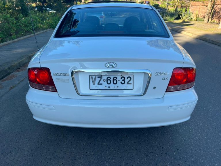 Hyundai Sonata — foto 6 de 21