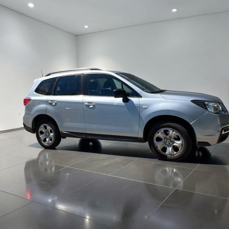 Subaru Forester — foto 9 de 19