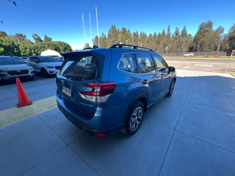 Subaru Forester — foto 6 de 21