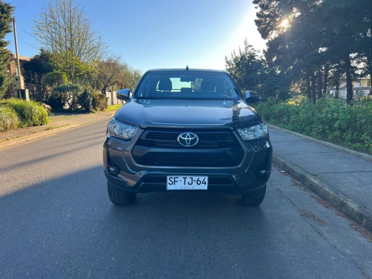 Toyota Hilux — foto 4 de 17