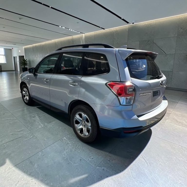 Subaru Forester — foto 7 de 19