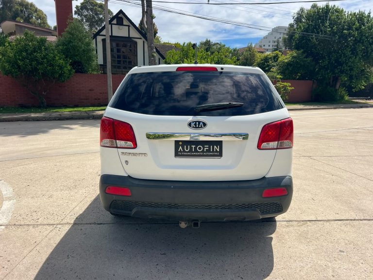 KIA Sorento — foto 7 de 21