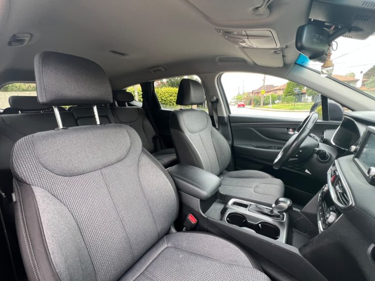 Hyundai Santa Fe — foto 8 de 21