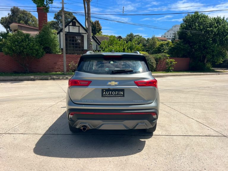 Chevrolet Captiva — foto 8 de 21