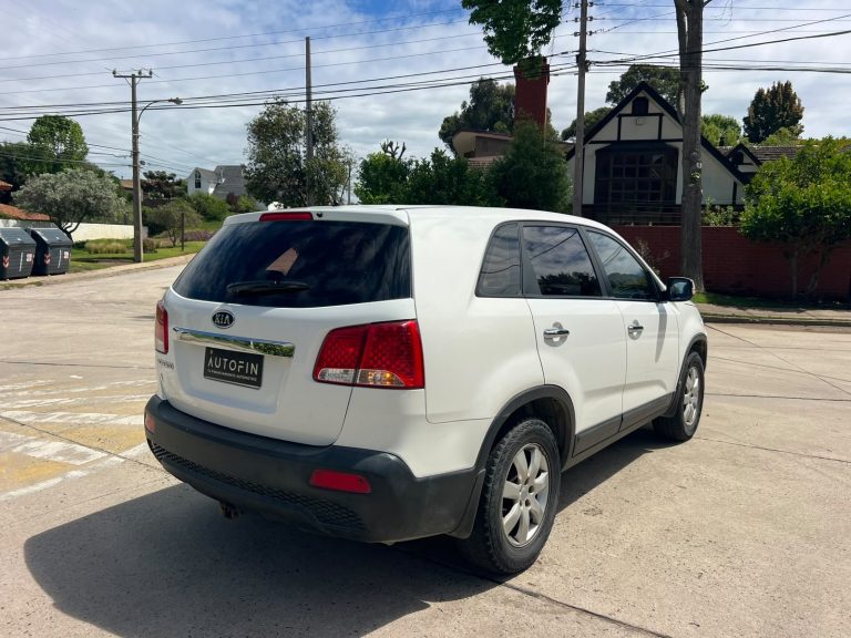 KIA Sorento — foto 8 de 21