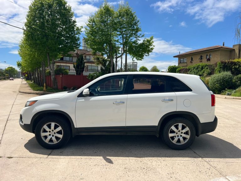 KIA Sorento — foto 5 de 21