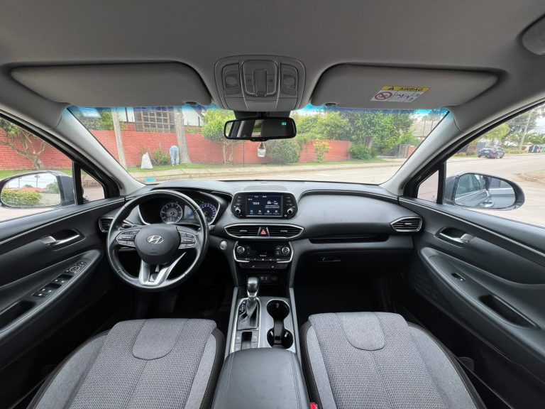 Hyundai Santa Fe — foto 9 de 21